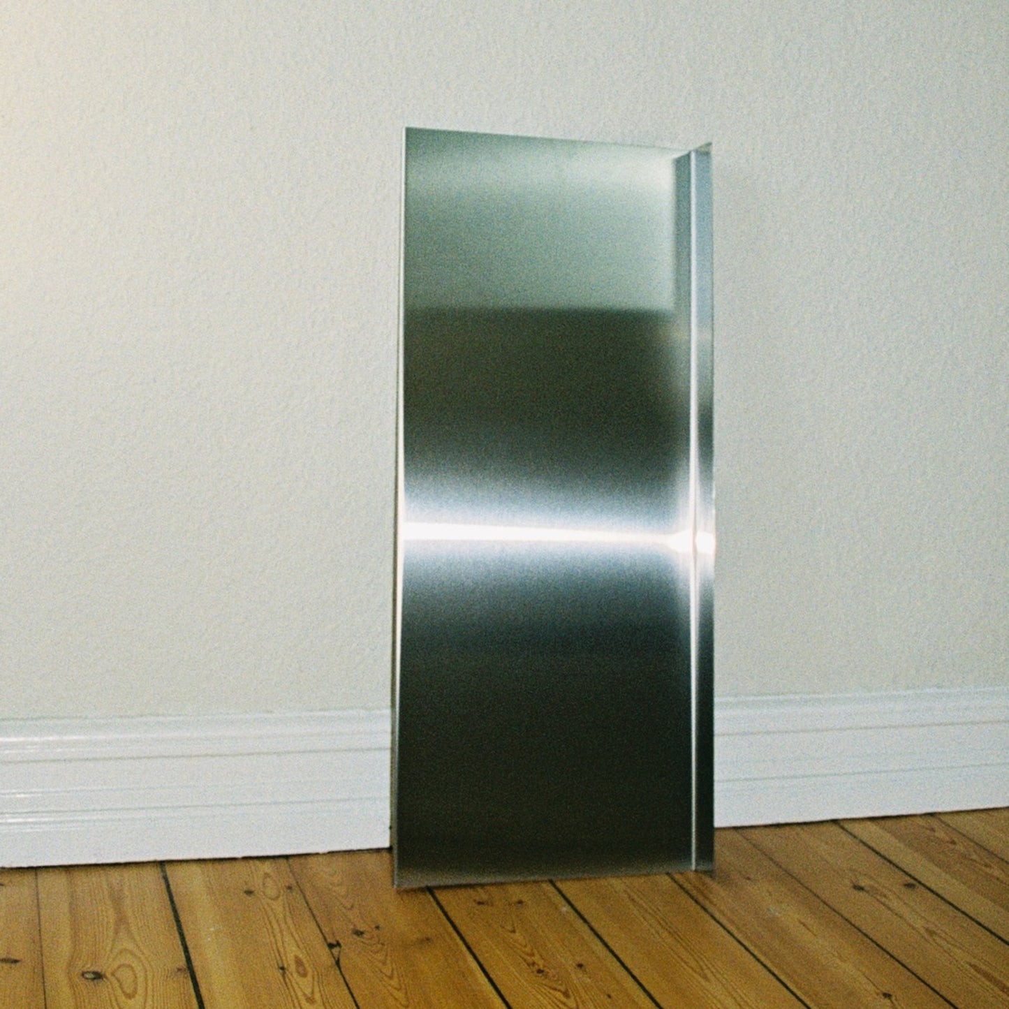 BODØ MAGAZINE HOLDER STEEL