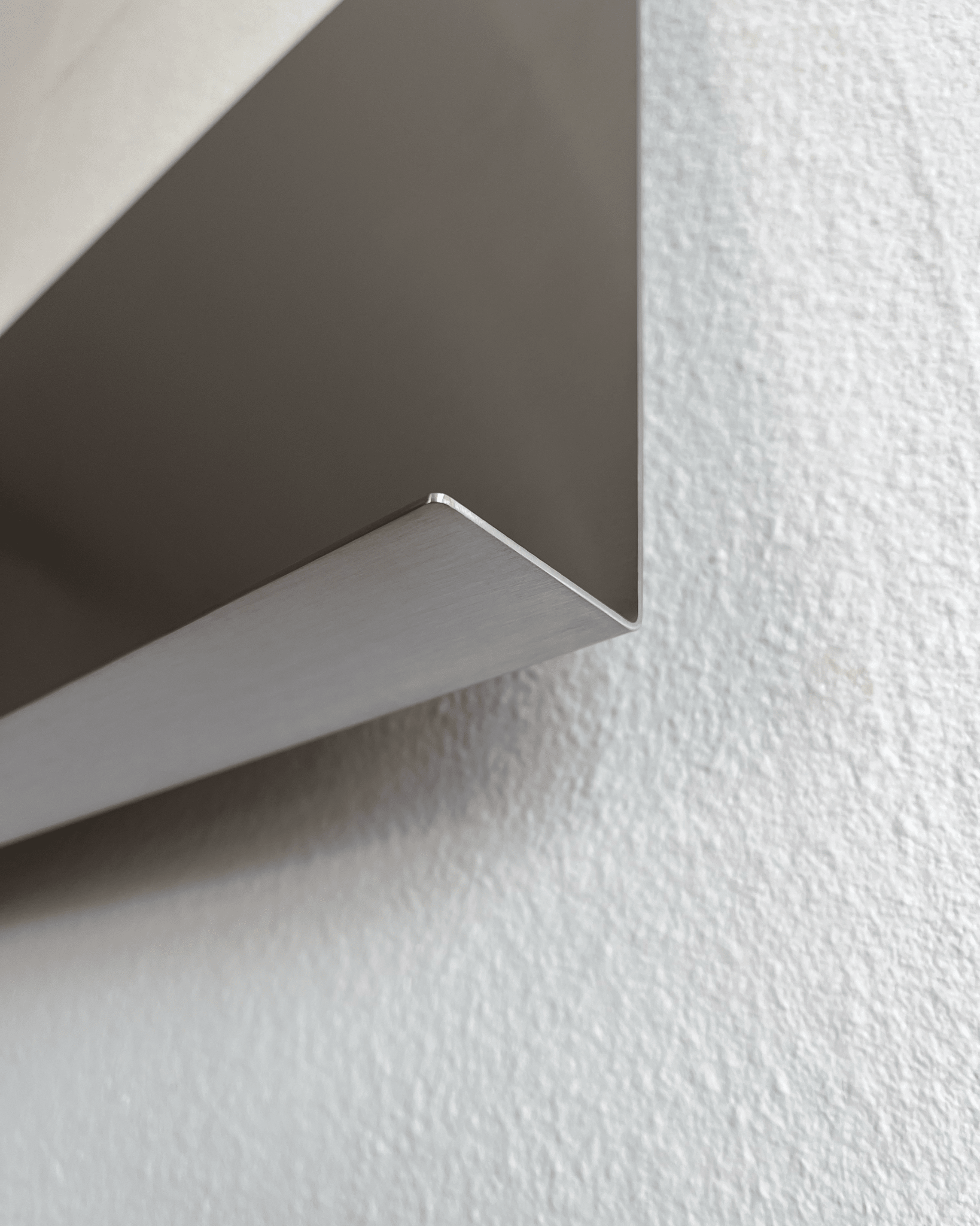 STÅL MAGASINHOLDER BODØ - Acier Studio